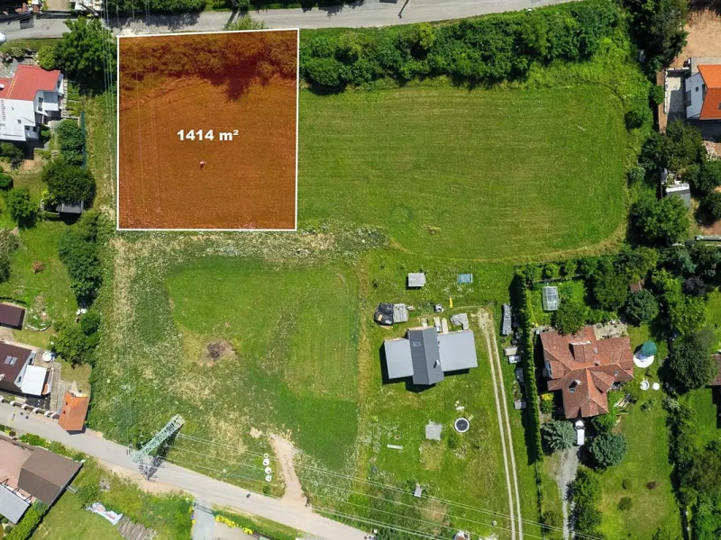 Prodej stavebního pozemku v Hradčanech o rozloze 1414 m²