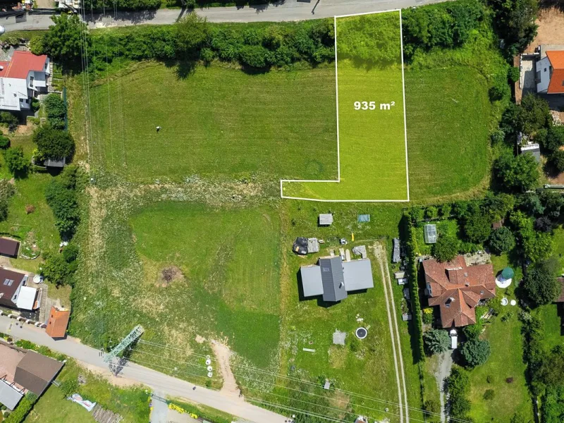 Prodej stavebního pozemku v Hradčanech o rozloze 935 m²